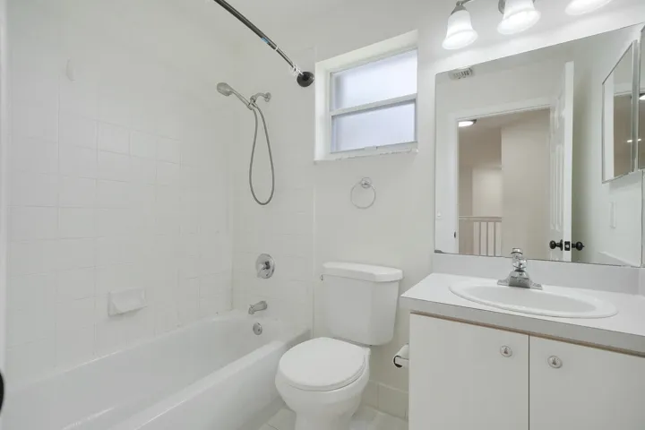 2ND BATHROOM