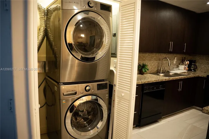 Washer & Dryer