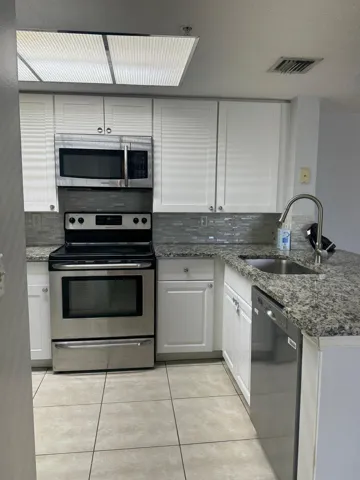 KITCHEN 3