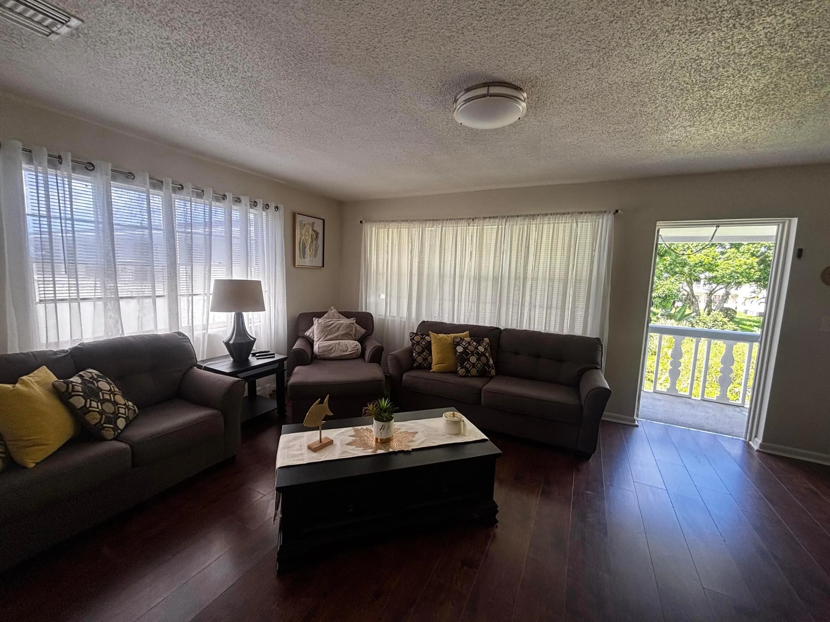 LIVING ROOM.