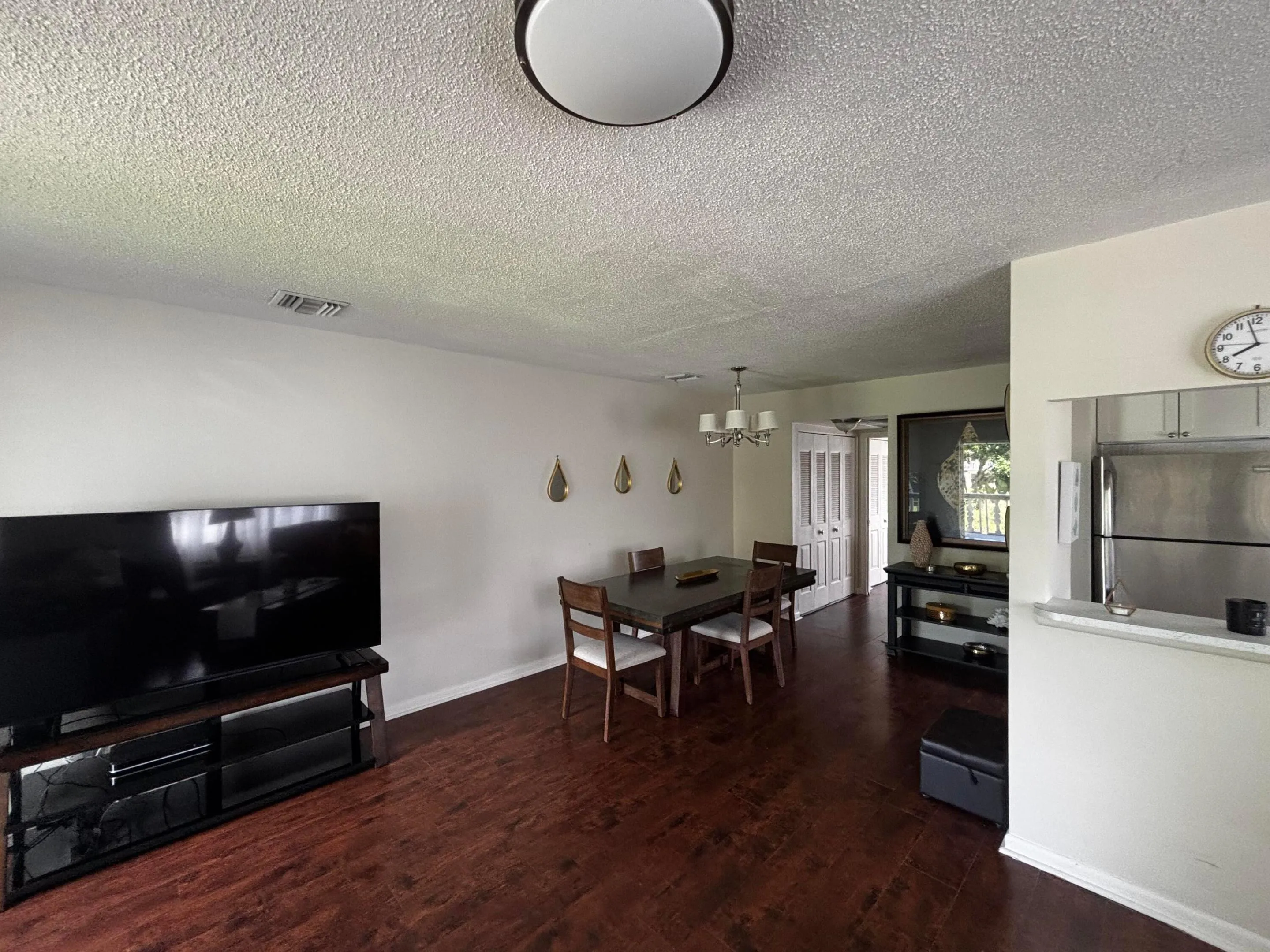 DINING ROOM AREA