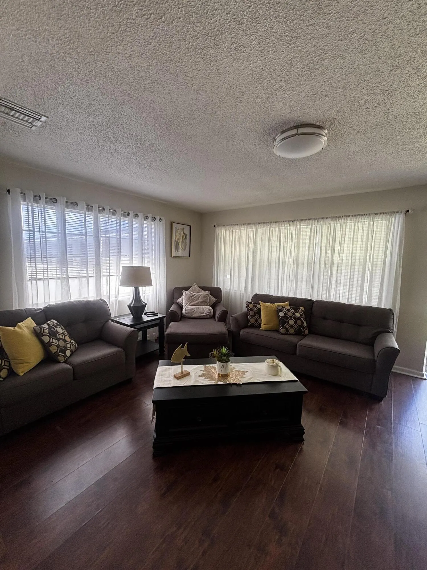 LIVING ROOM.