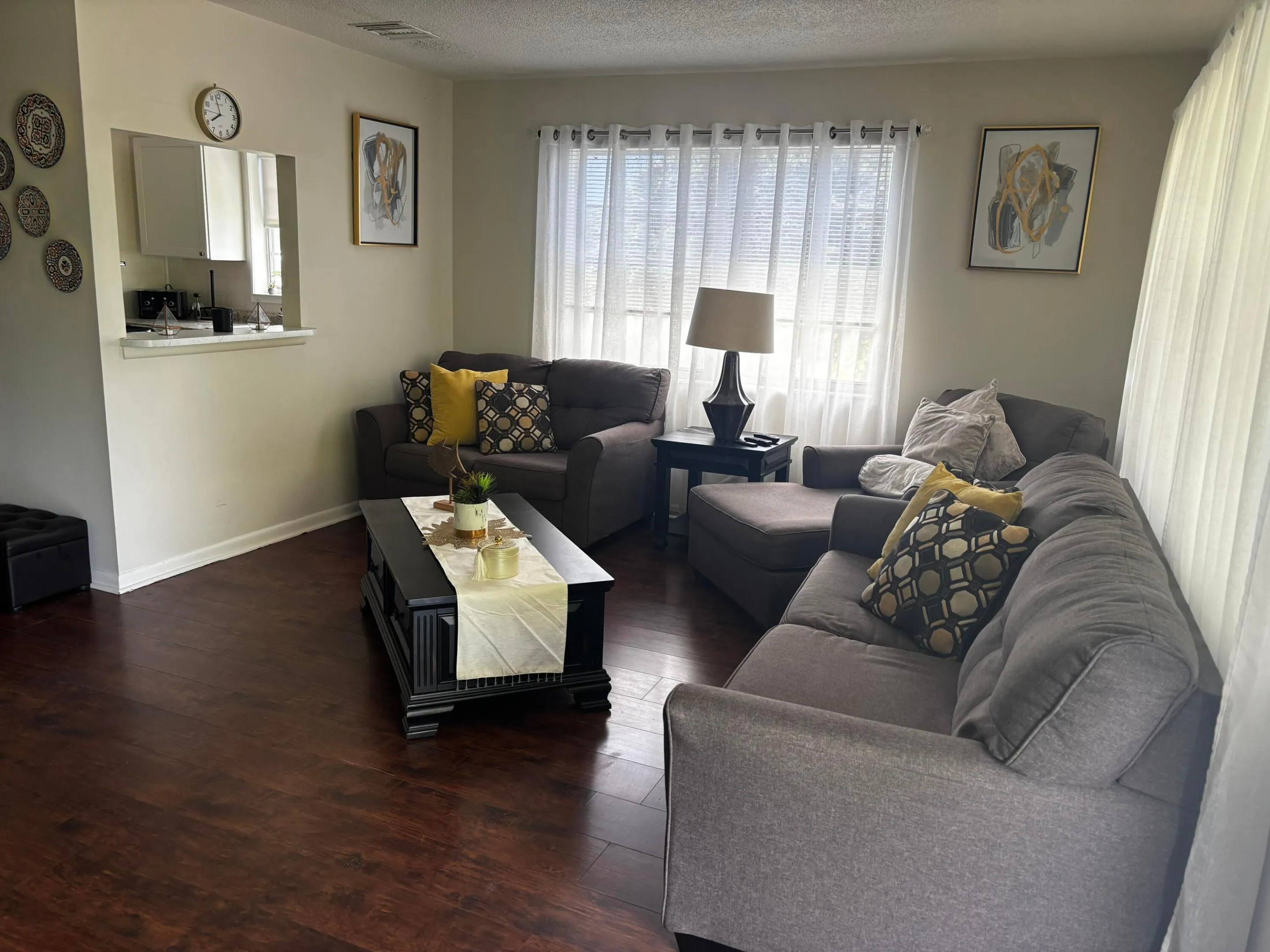 LIVING ROOM.
