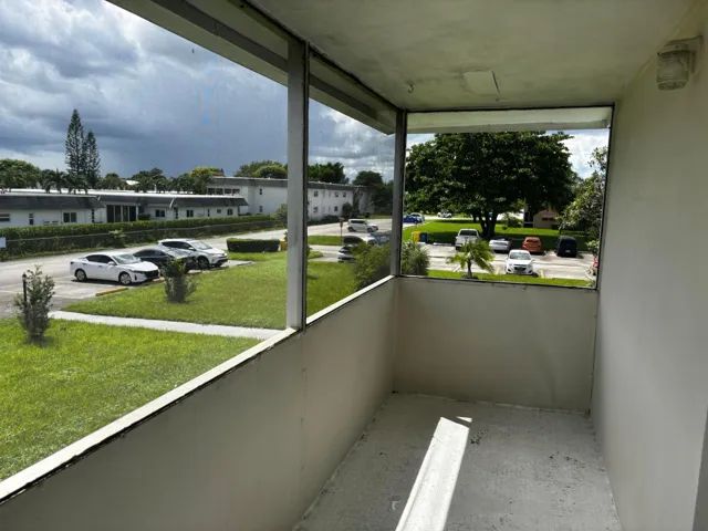 CORNER UNIT