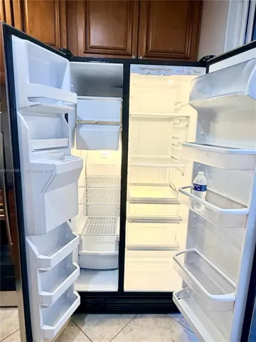 Fridge