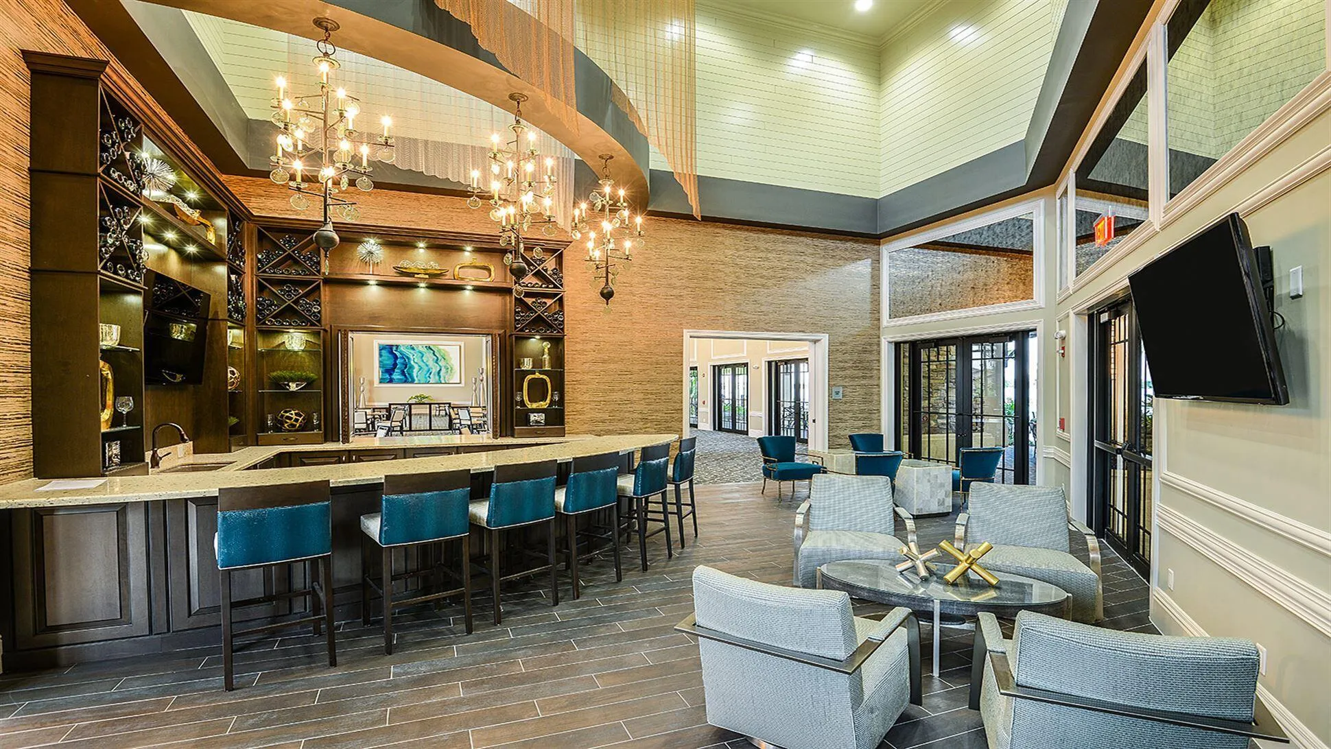 #7 Clubhouse Bar