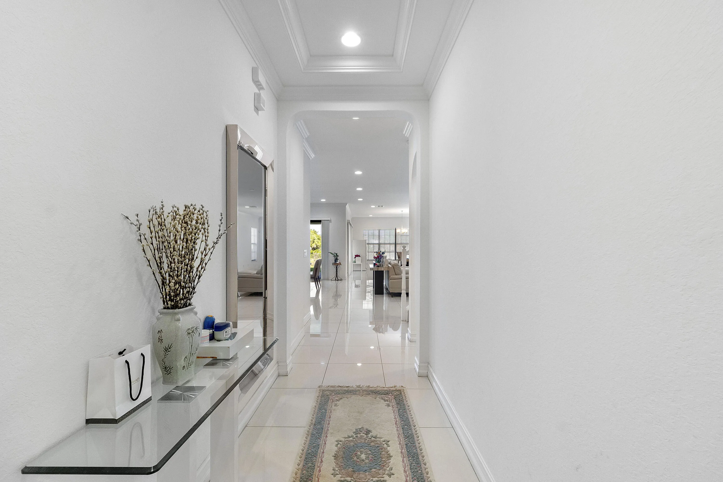 #6 Foyer