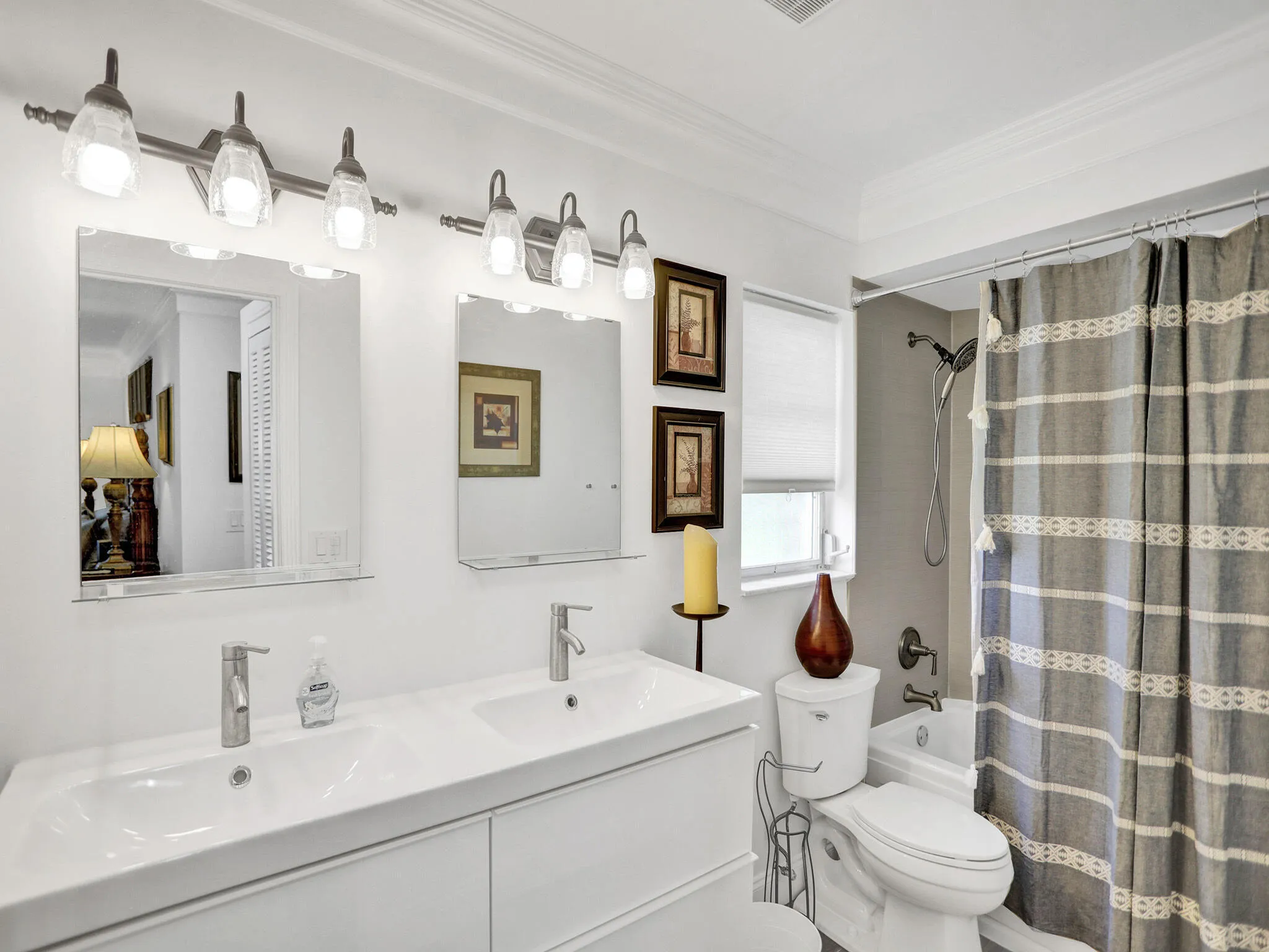 Primary Bath has 2 Sinks