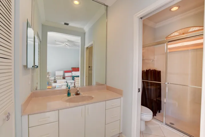 Cabana bath