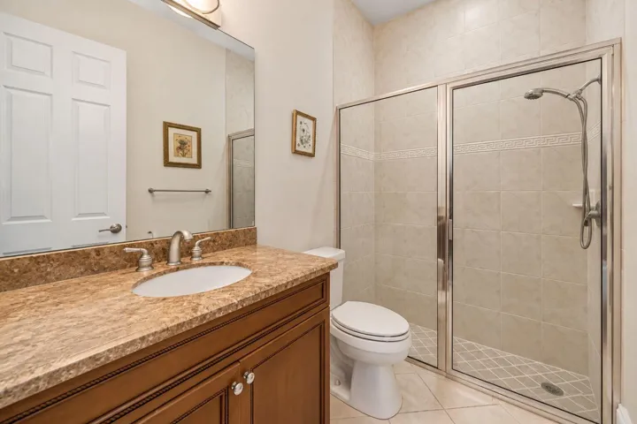 75-web-or-mls-Bath
