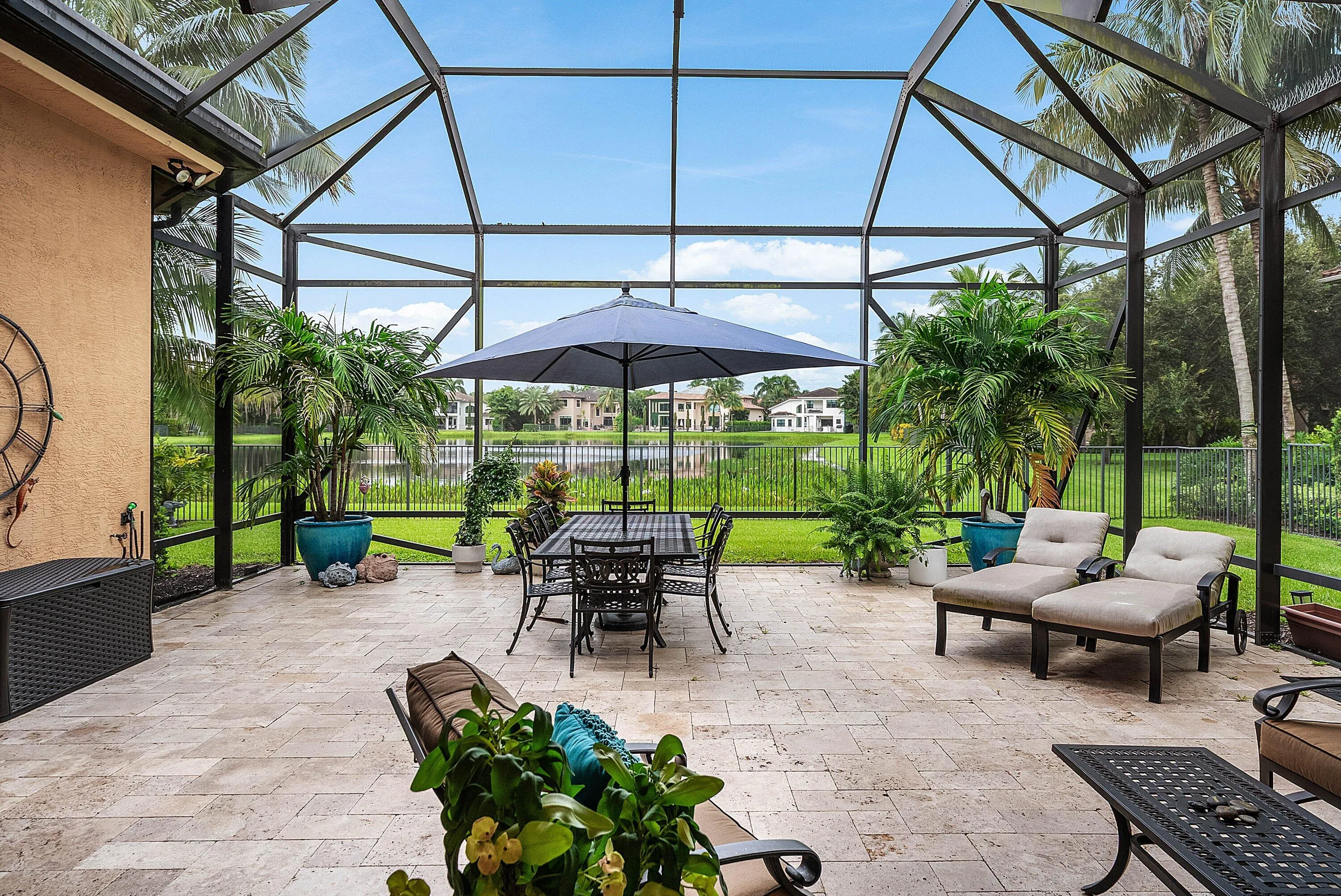 EXTENDED SCREENED IN PATIO