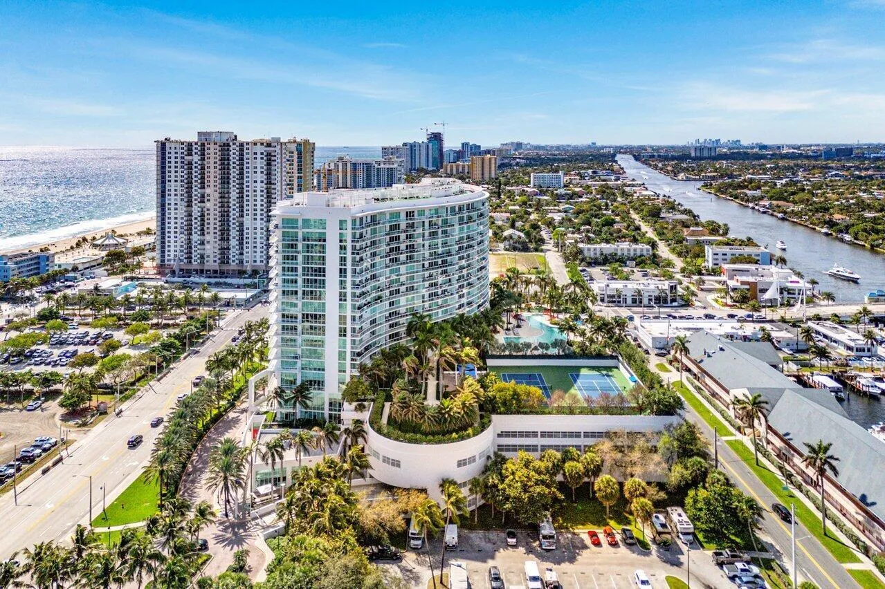 1 N Ocean Boulevard 1607 11