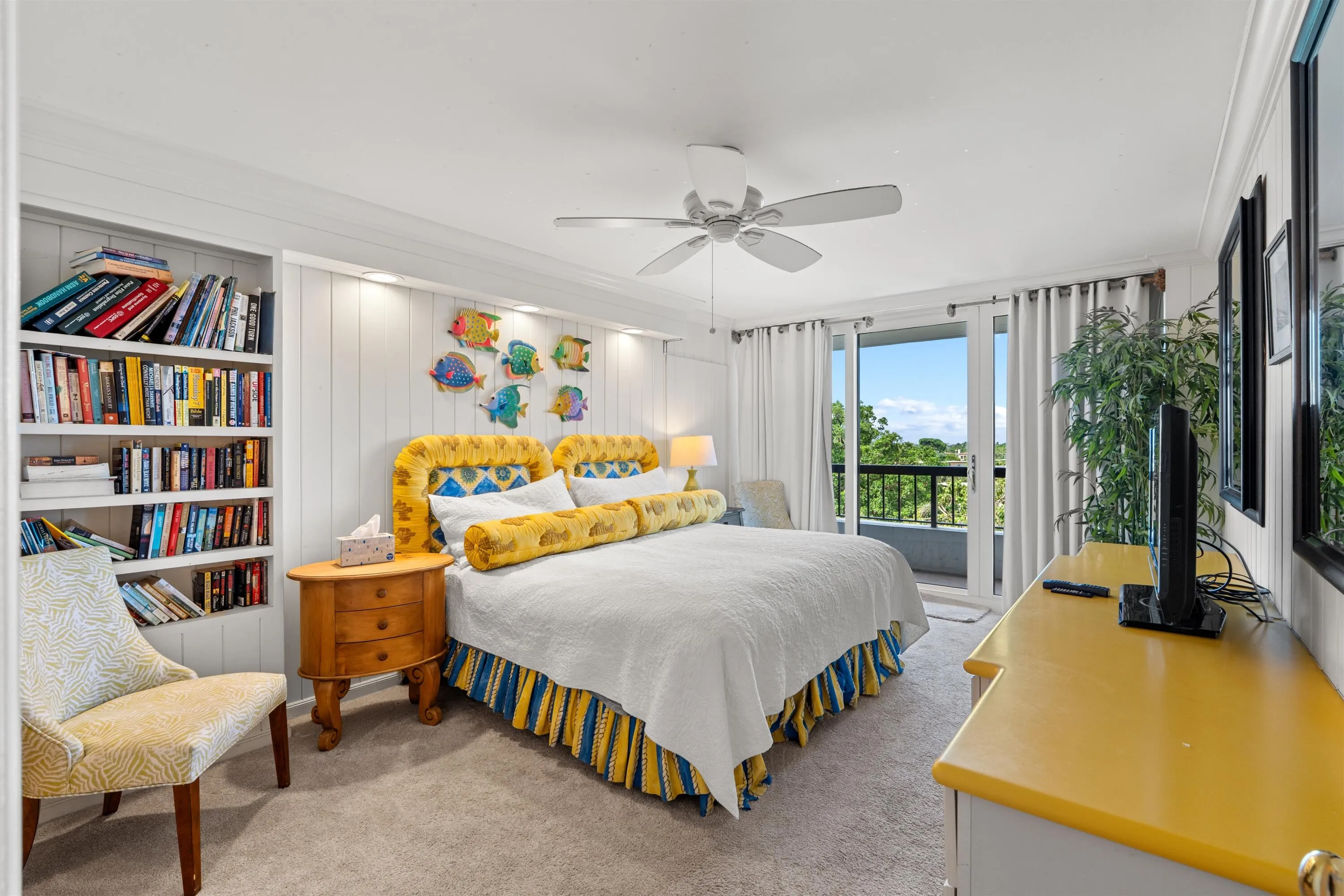 BEDROOM 2