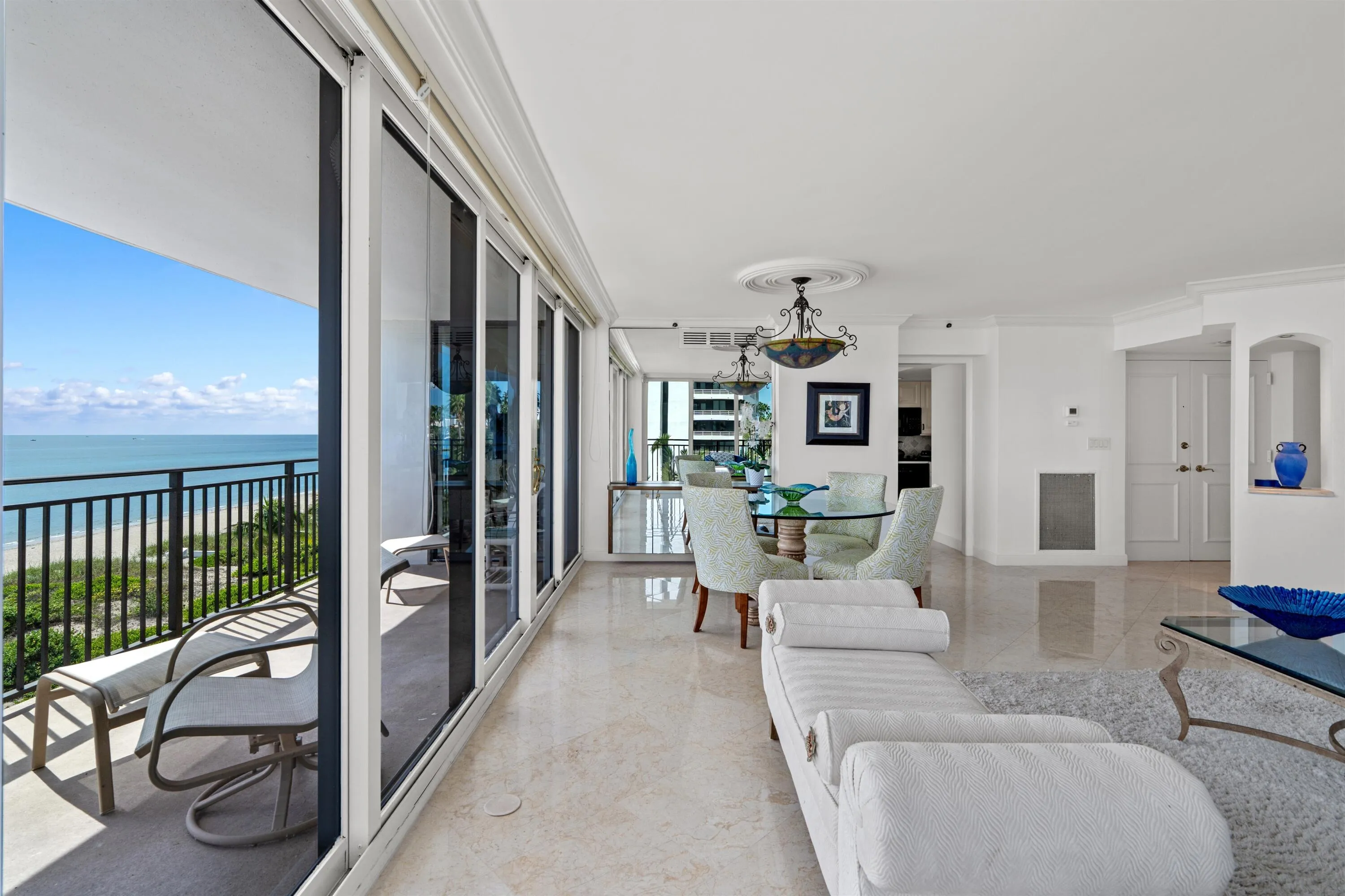 OCEANVIEW GREAT ROOM