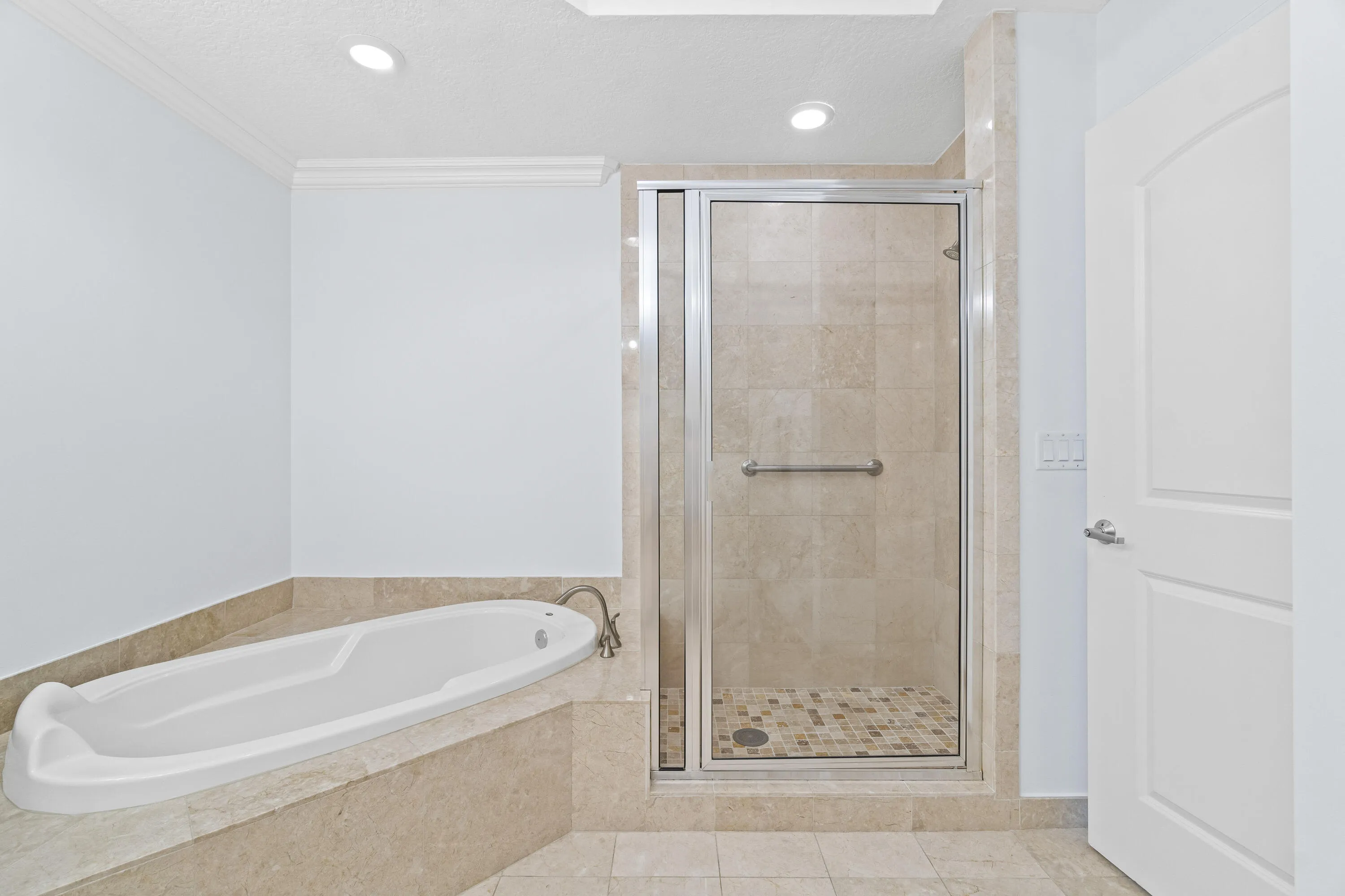 Separate Soaking Tub & Shower