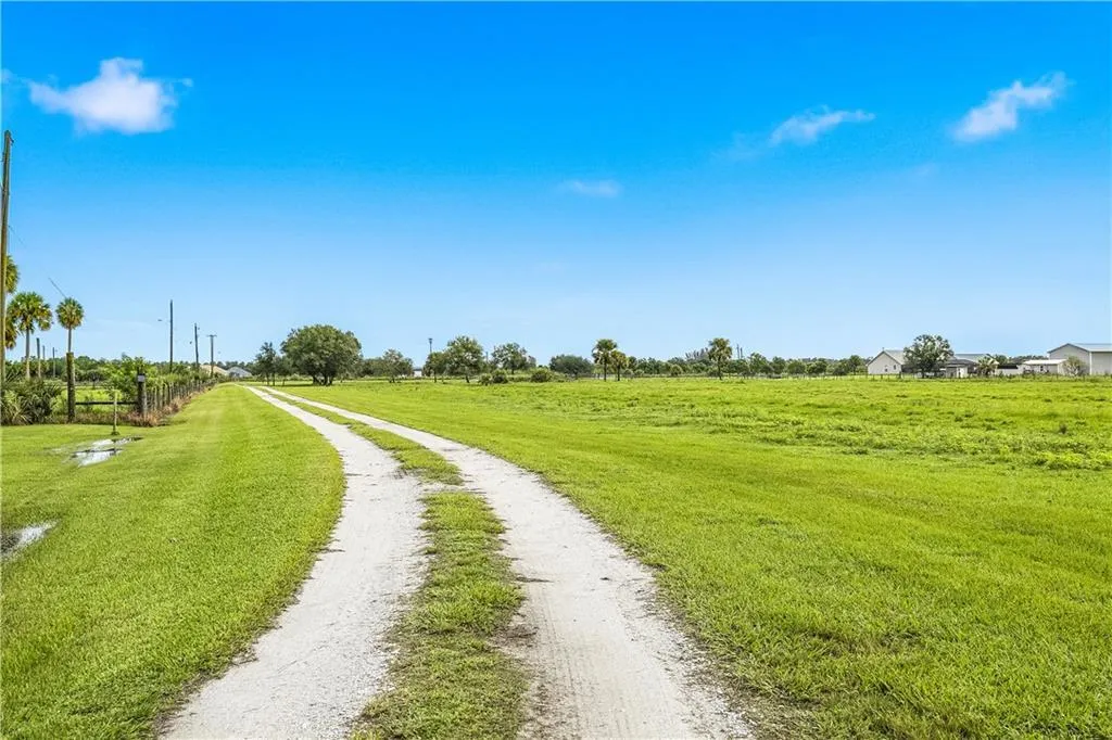 Property photo 35