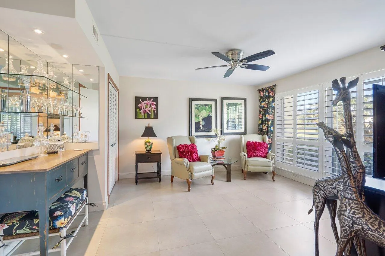Den or third bedroom