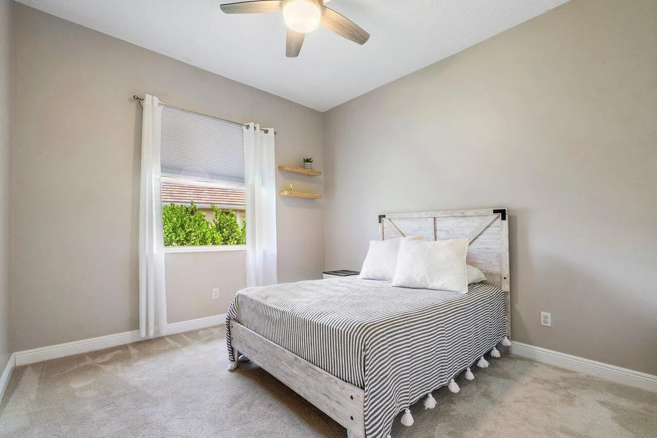 028-13514NorthumberlandCircle-Wellington