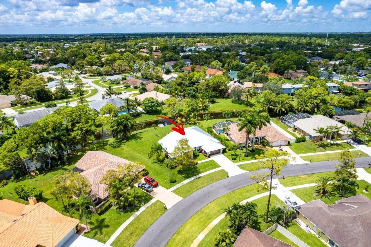 044-13514NorthumberlandCircle-Wellington