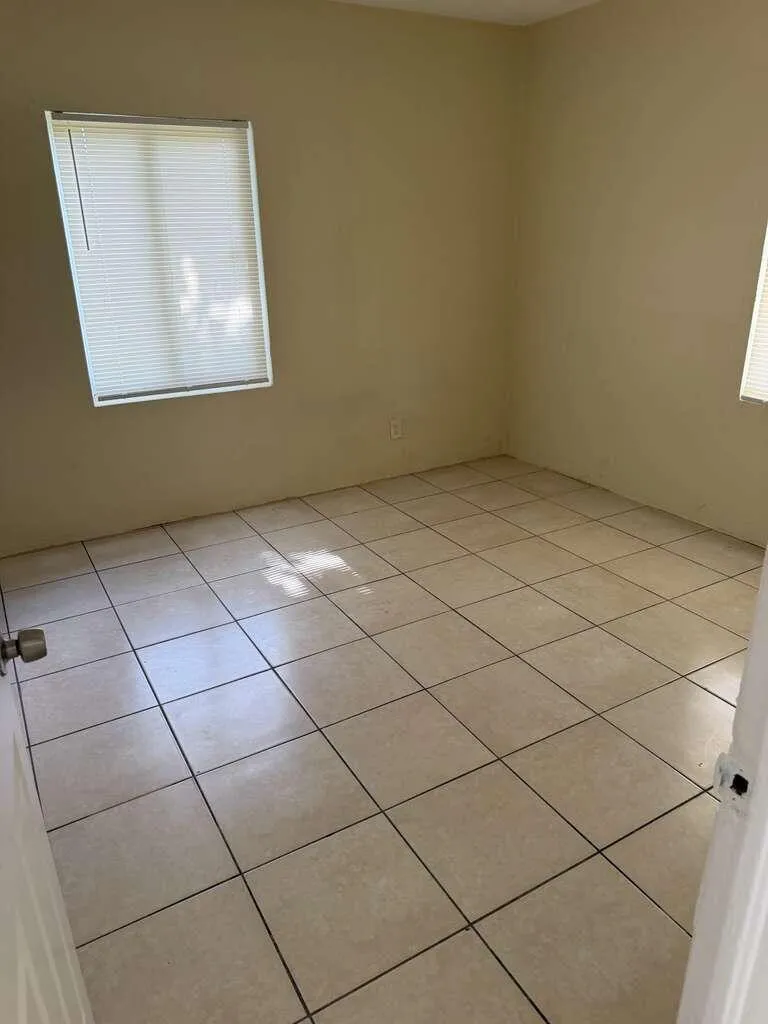 1304 NW 4 ST​​‌​​​​‌​​‌‌​‌‌​​​‌‌​‌​‌​‌​​​‌​​ BEDROOM