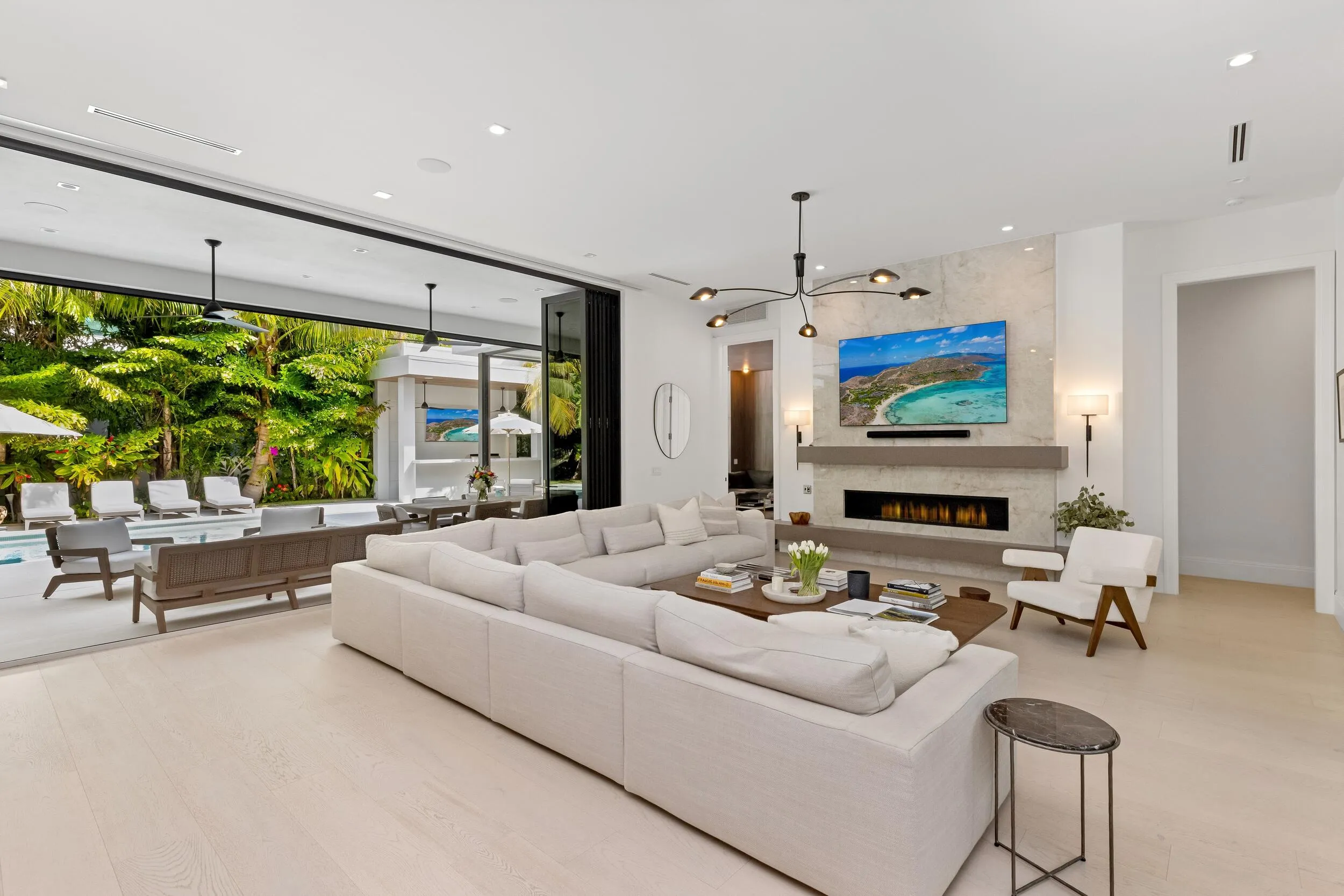 Living Area 3