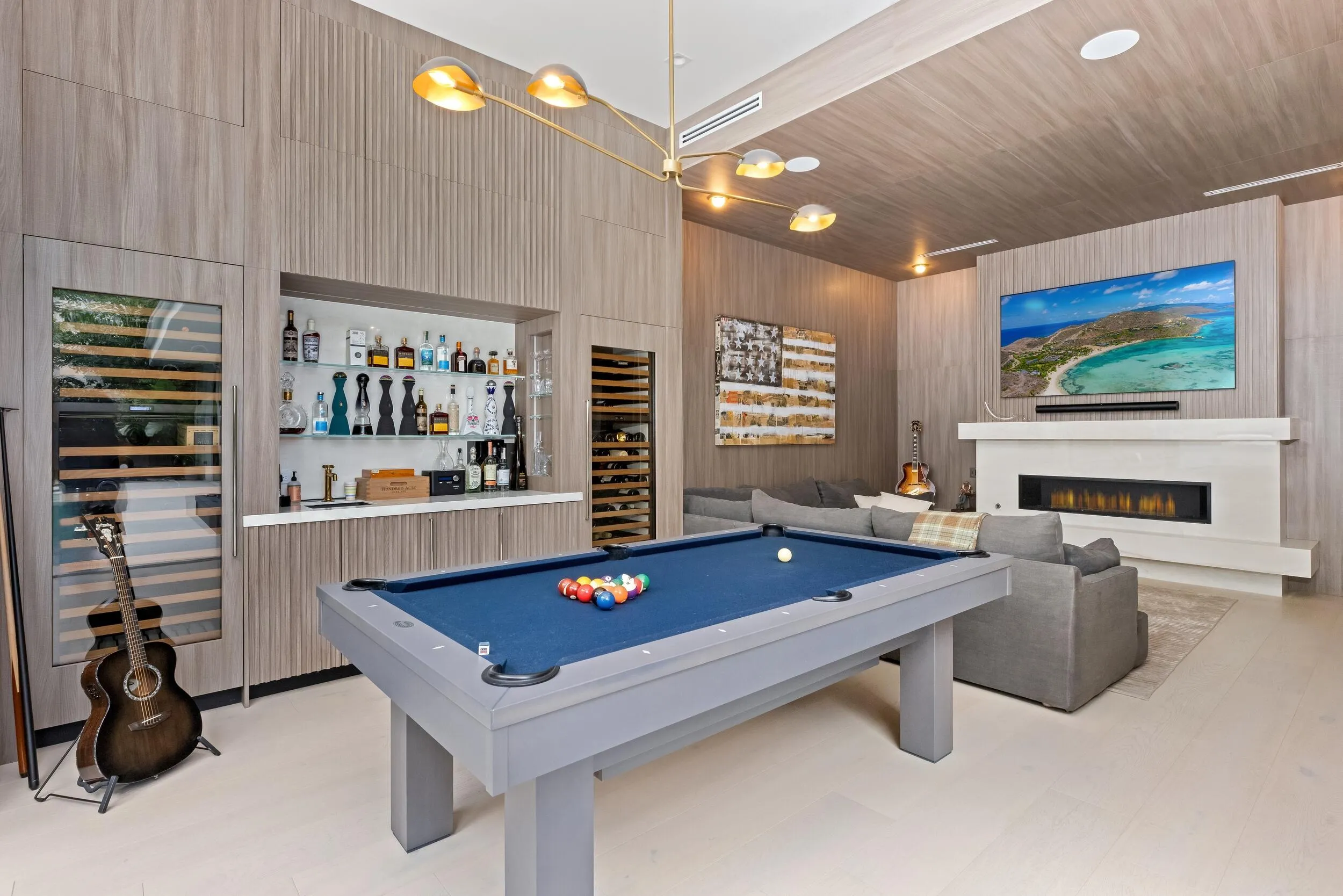 Lounge 2