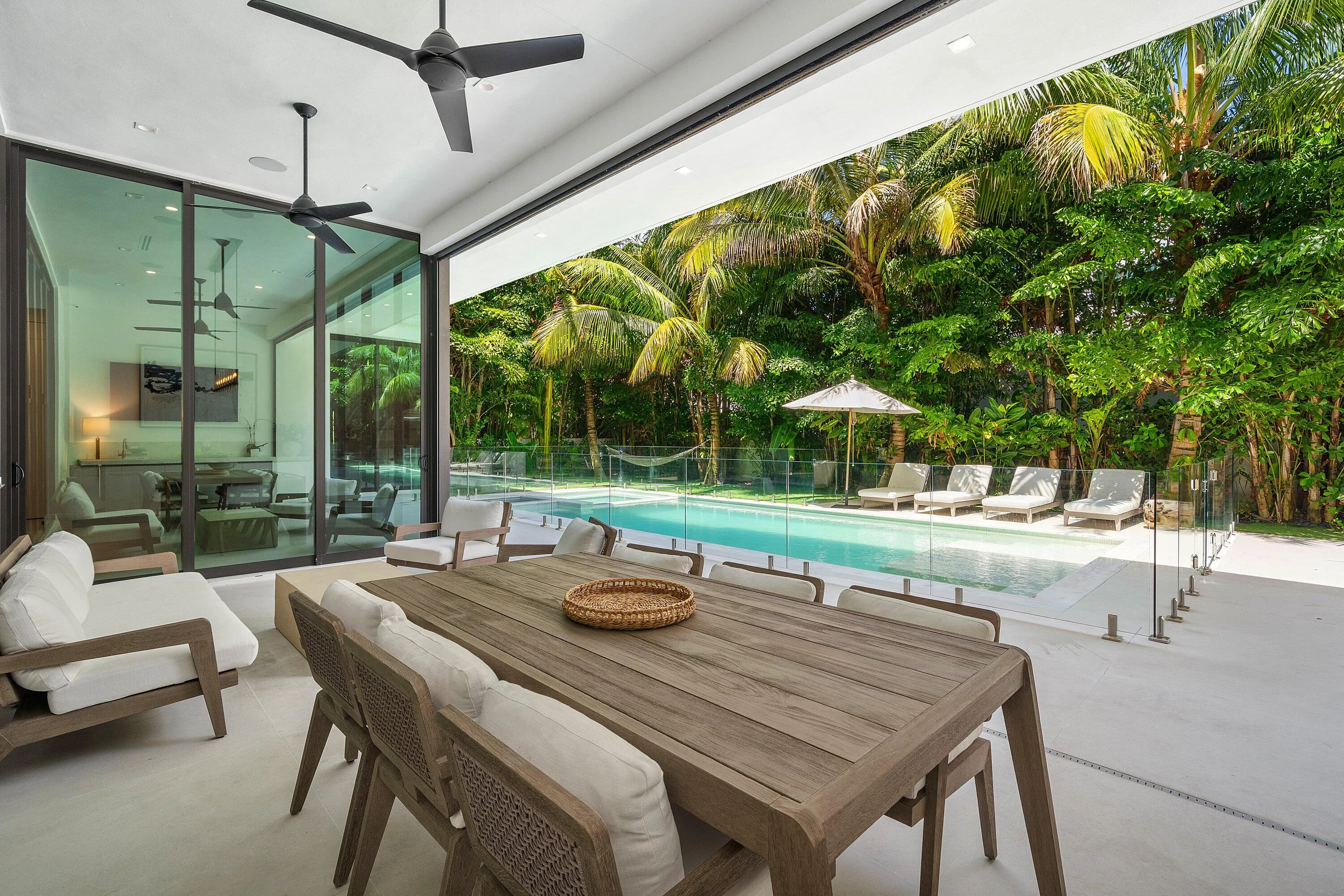 073-735WFernDrive-BocaRaton-FL-33432-SMA