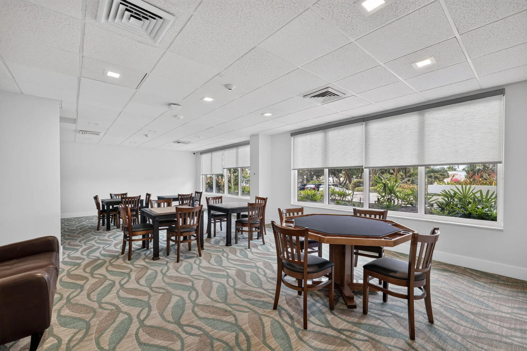 2nd card room