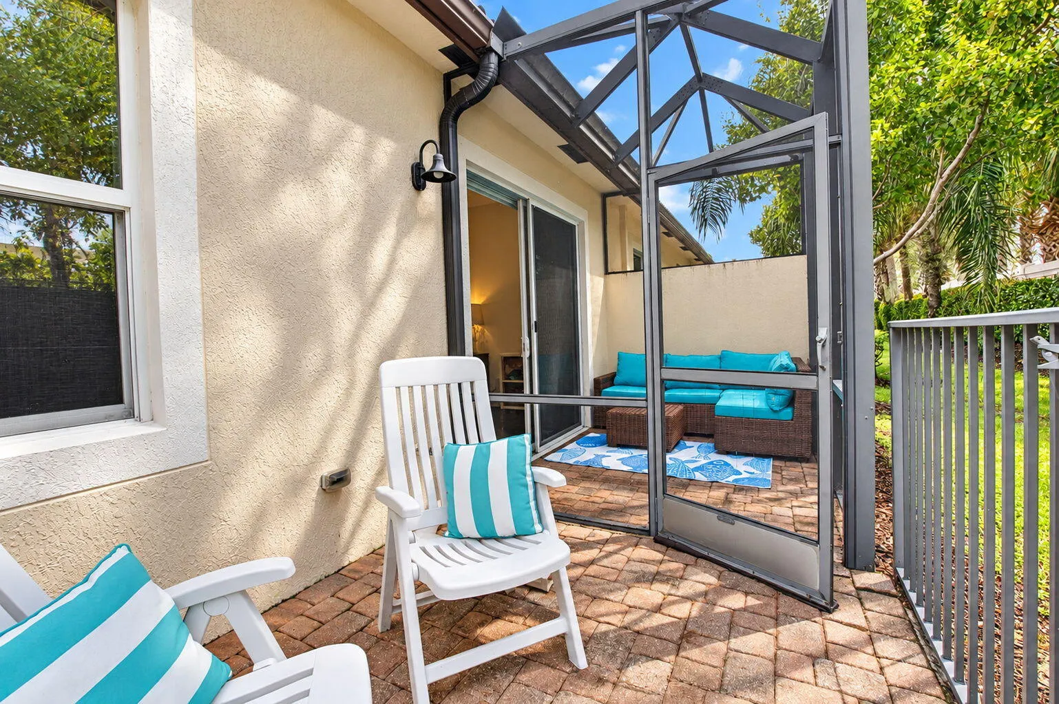 Screened/open Patio