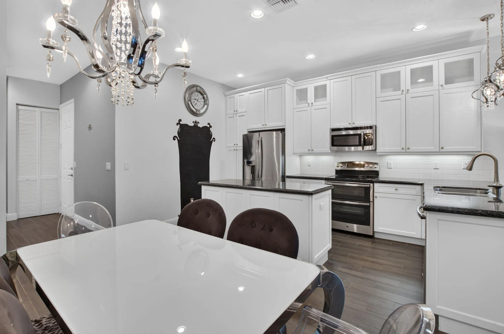 Kitchen/dining