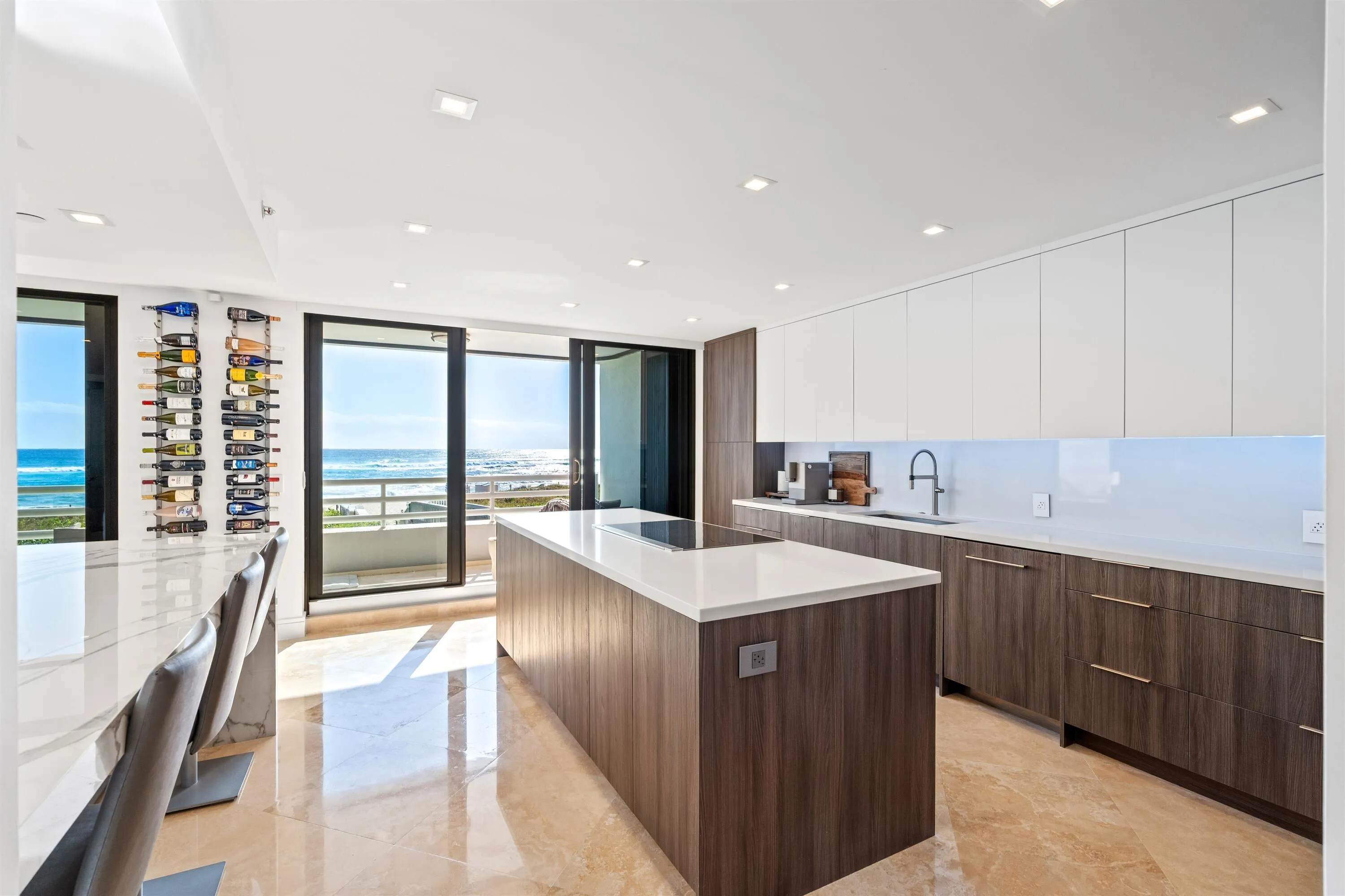 KITCHEN TO VIEW