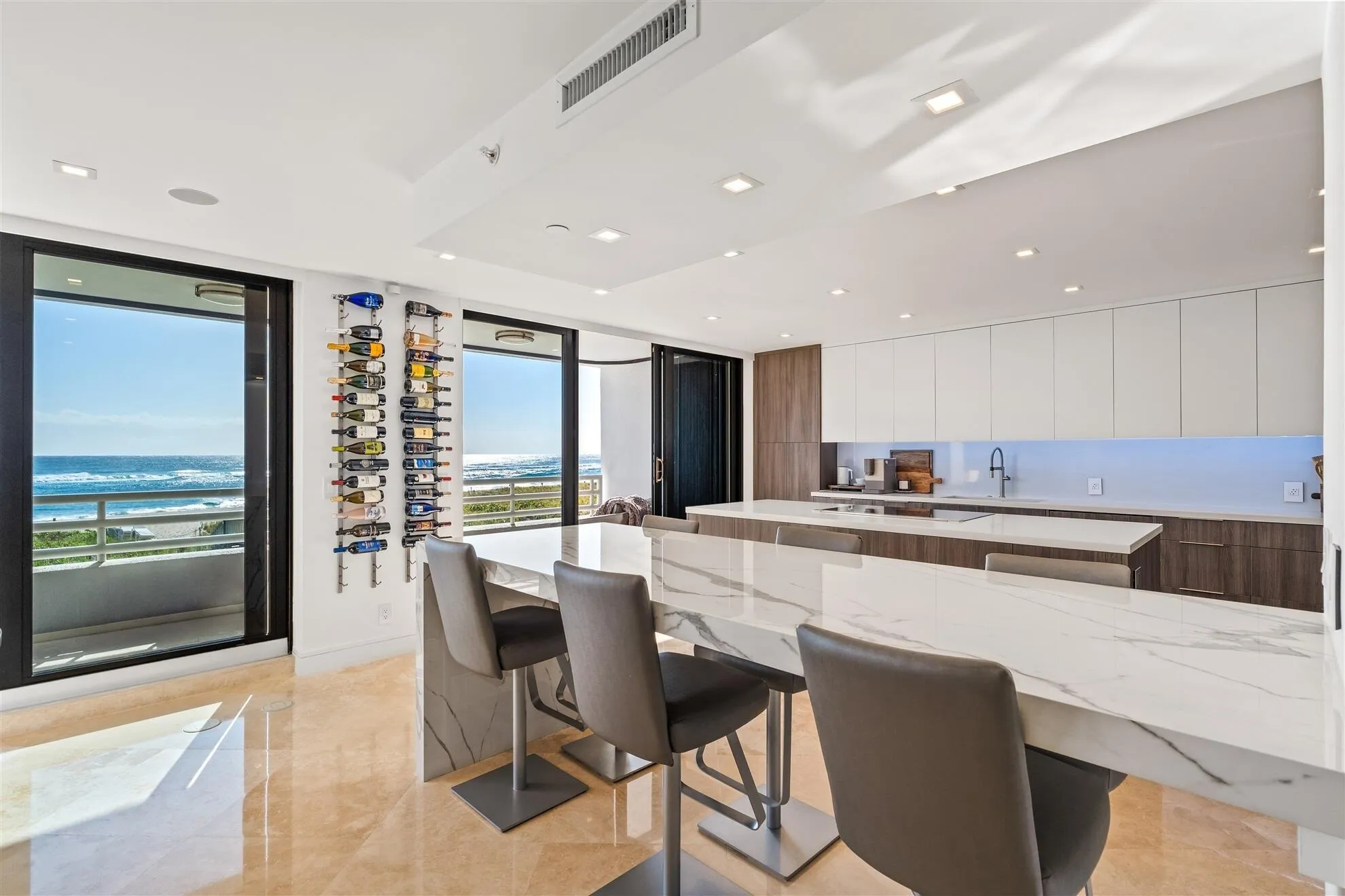 KITCHEN COUNTER SEATING AND VIEW
