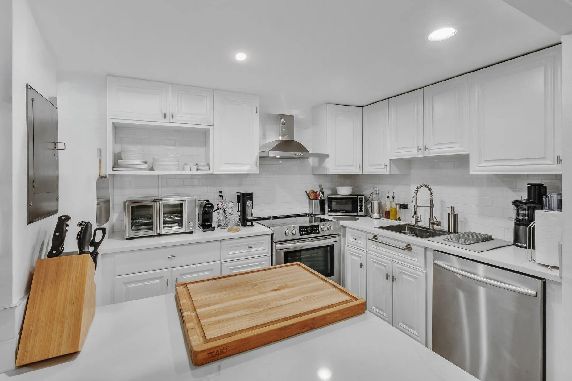 6 Kitchen (2)
