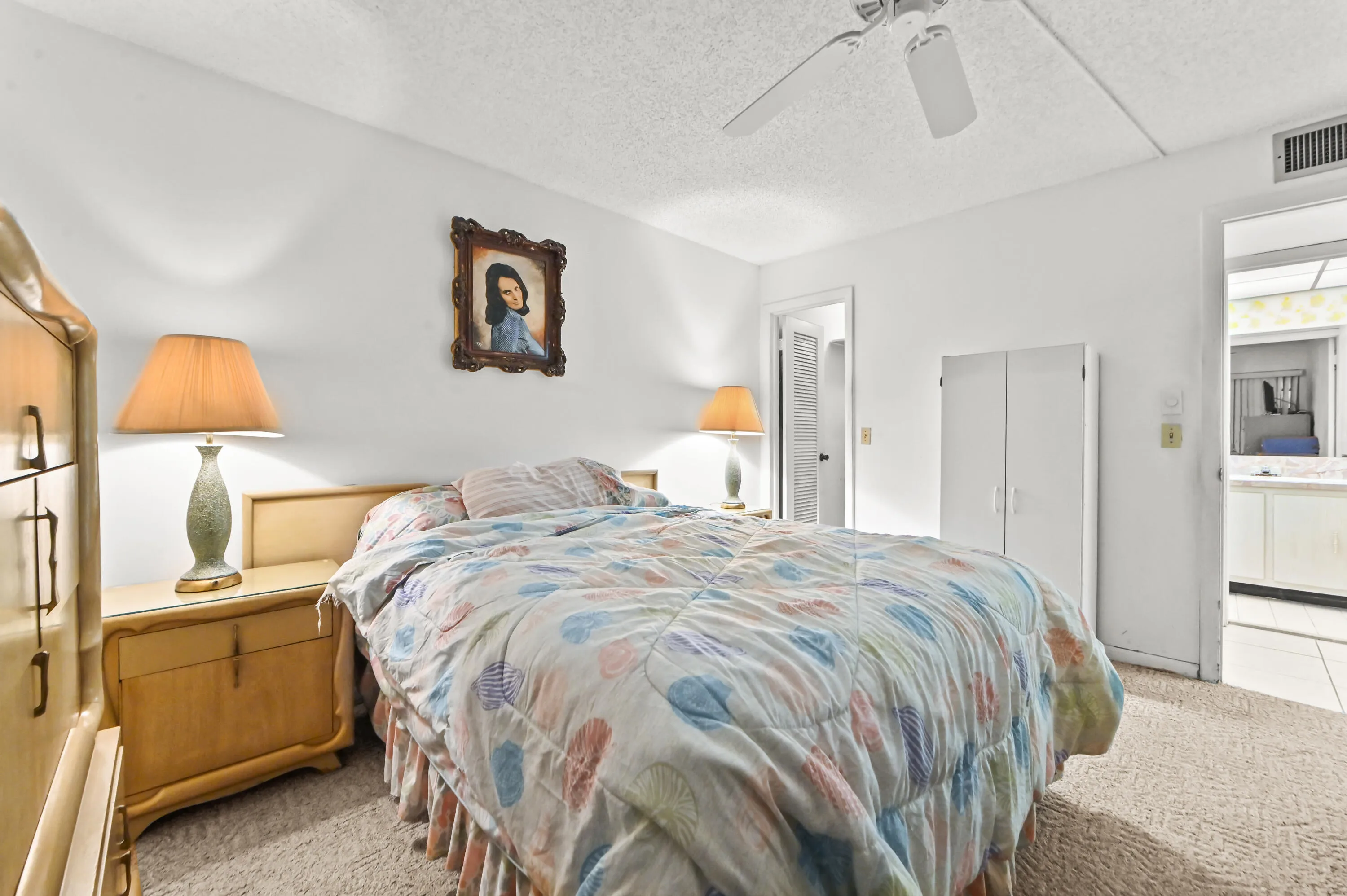 11 Bedroom 02