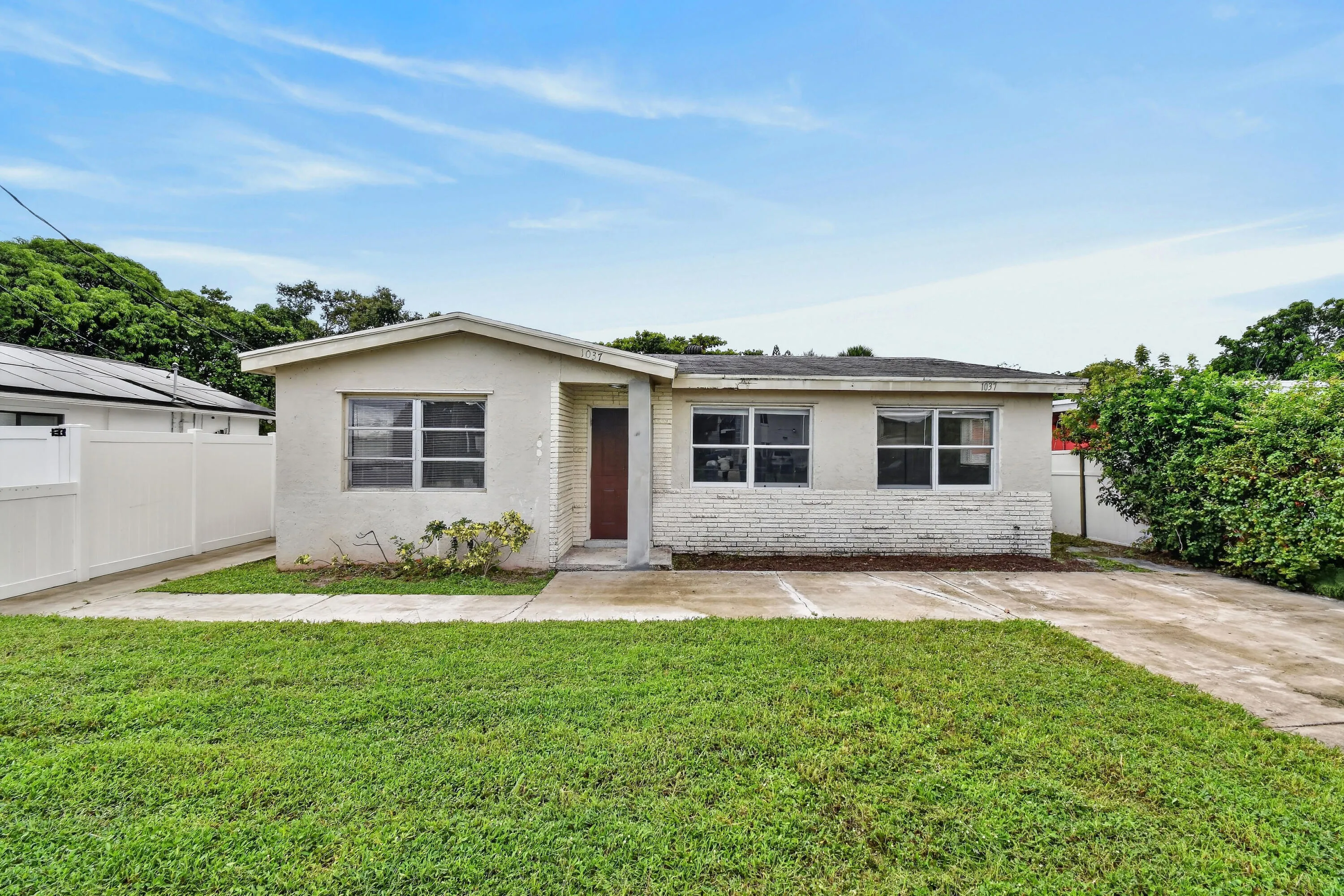 1037W28thSt(1)