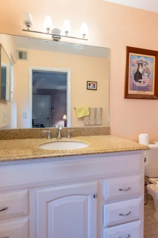 Large owners suite bathroom