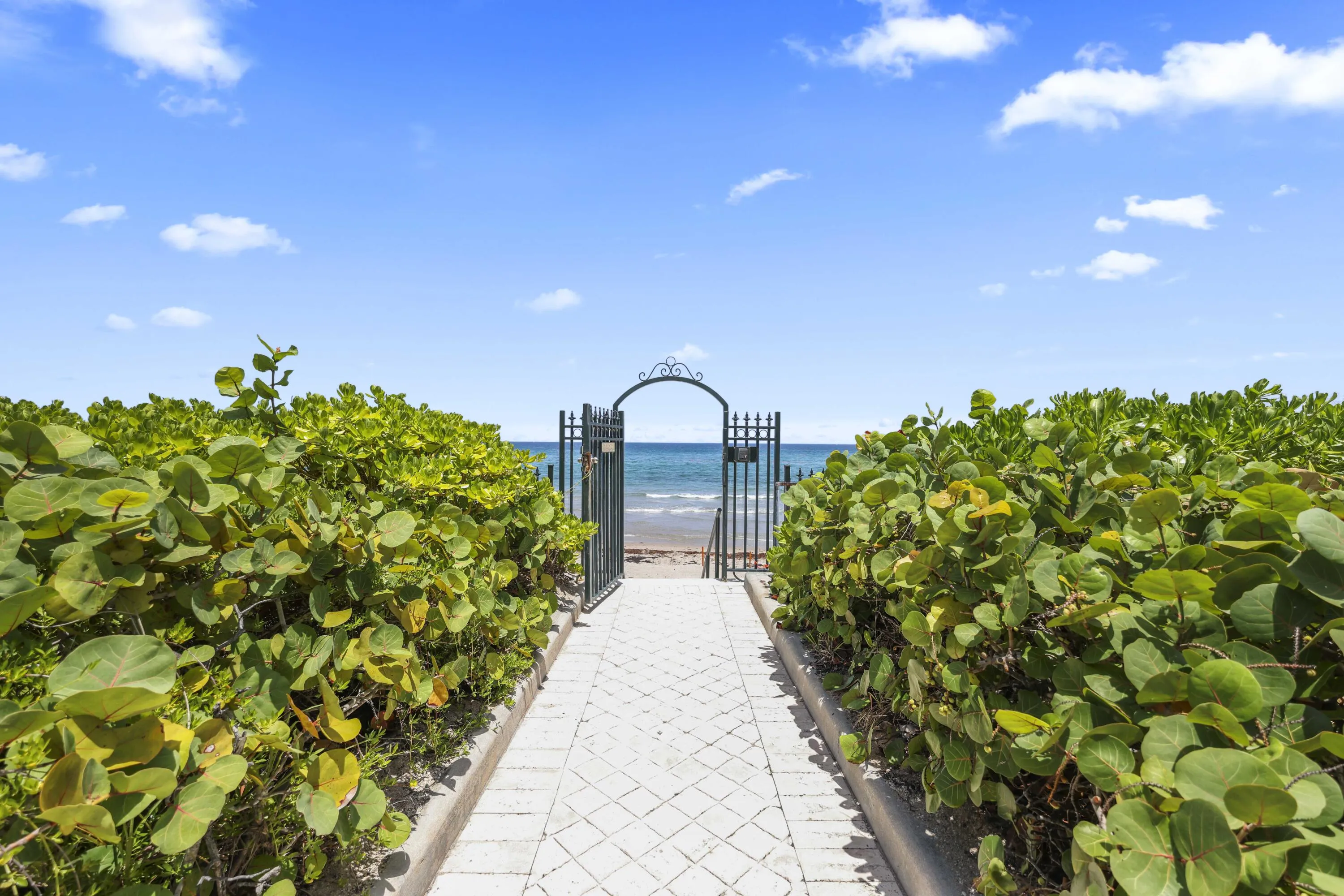 Entrance to beach