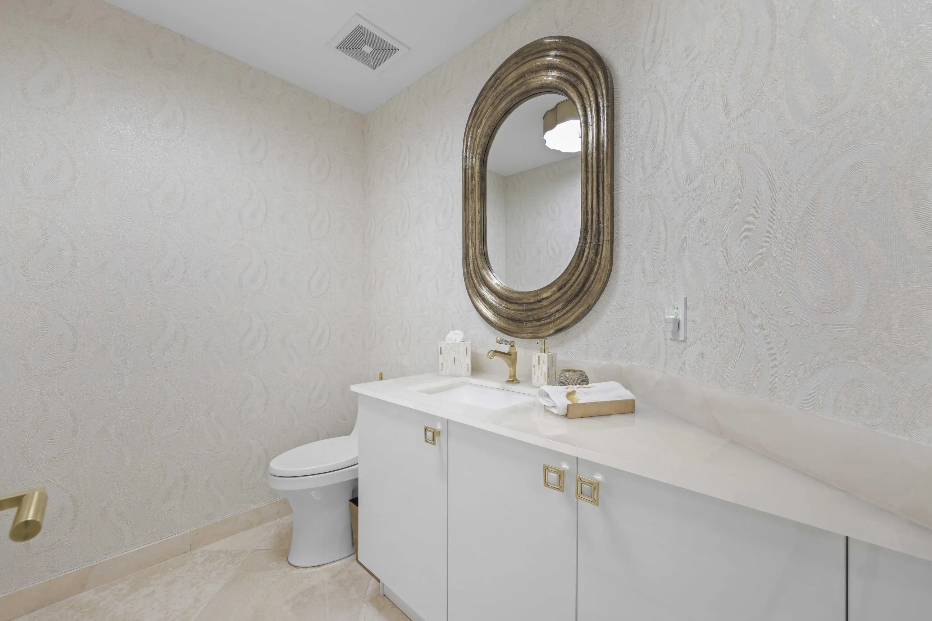 Powder room