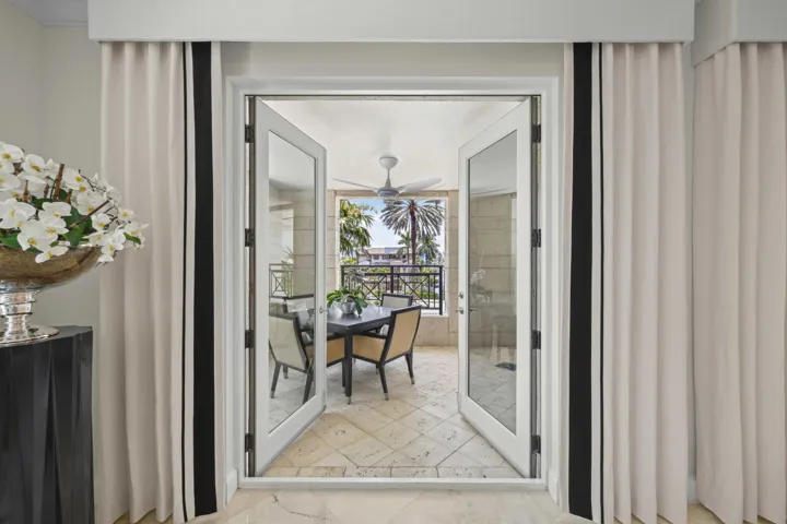 Entrance to terrace from living room