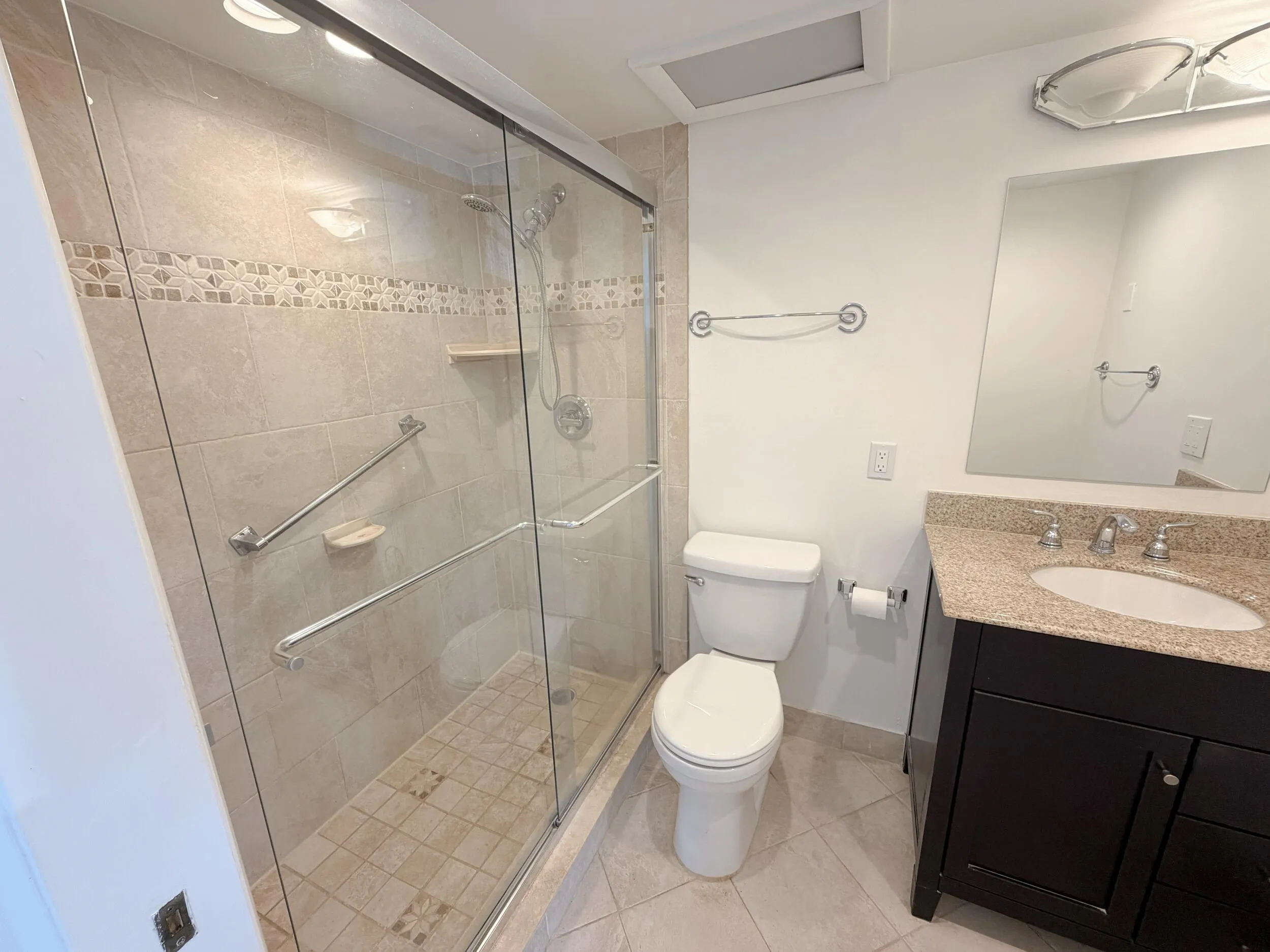 Nice walk in shower