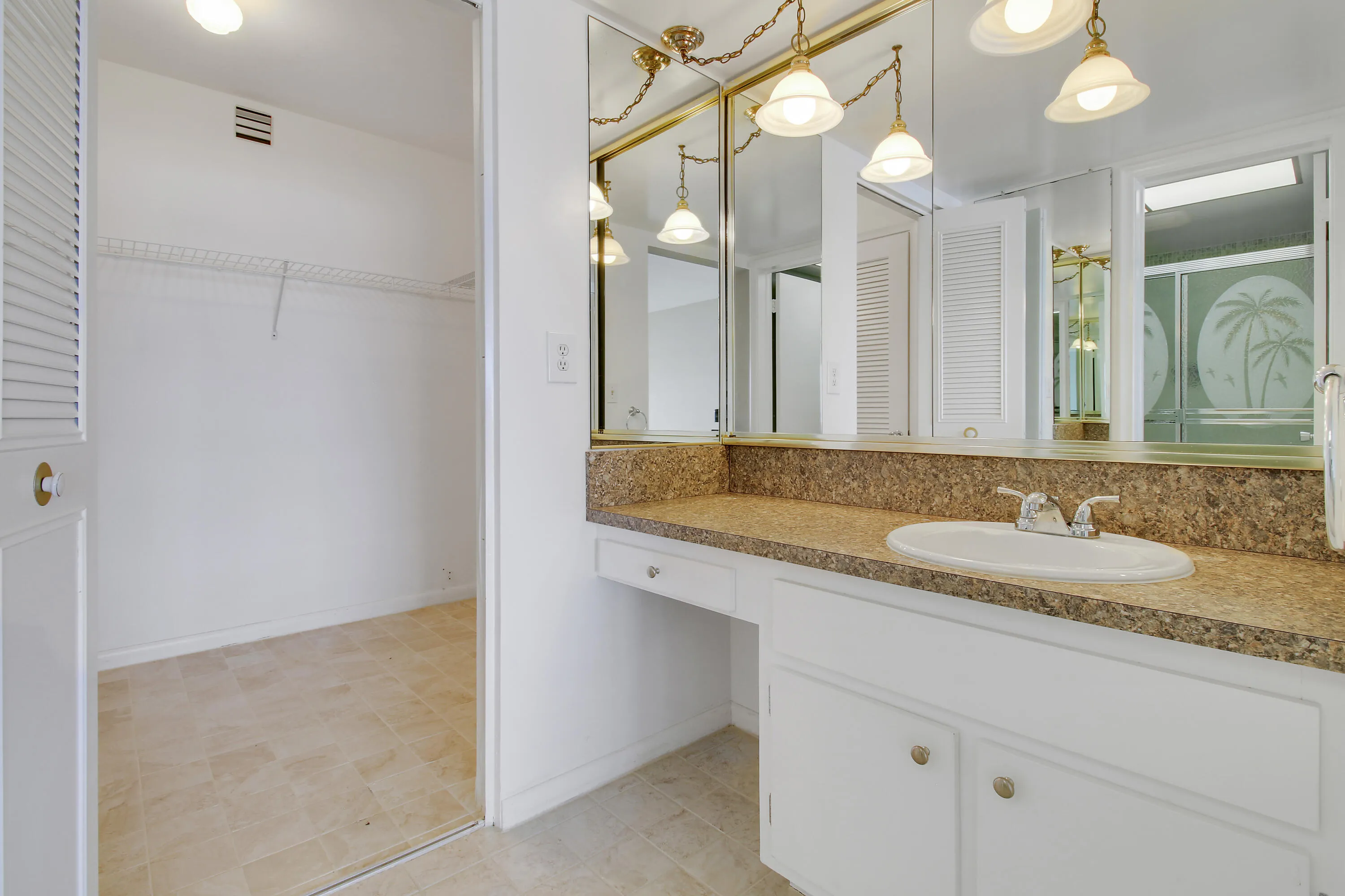 Primary bath