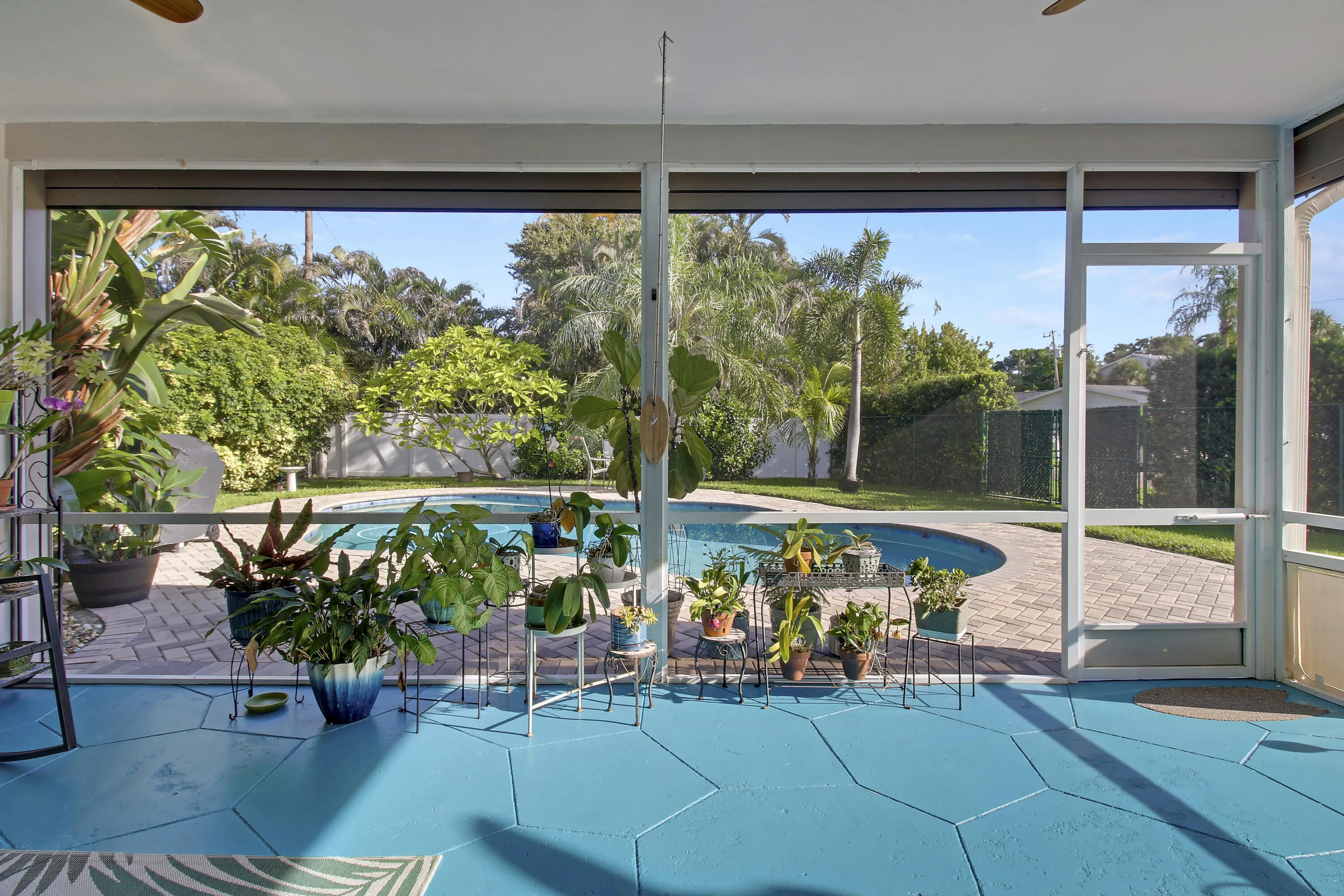 Porch / Pool