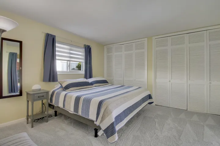 King size bed