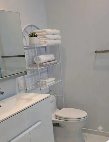 Bathroom 2nd floor