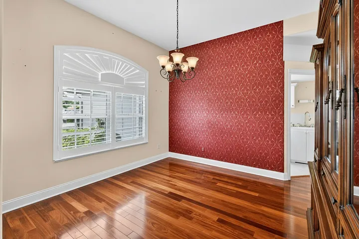 2801SEEagleDr(16)