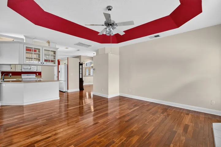 2801SEEagleDr(21)