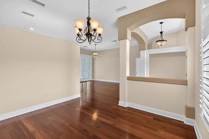 2801SEEagleDr(17)