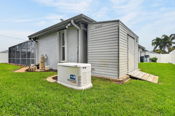 2801SEEagleDr(63)