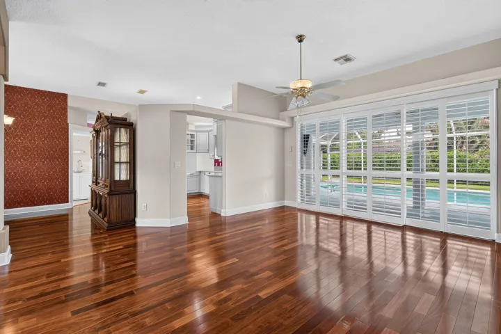 2801SEEagleDr(15)