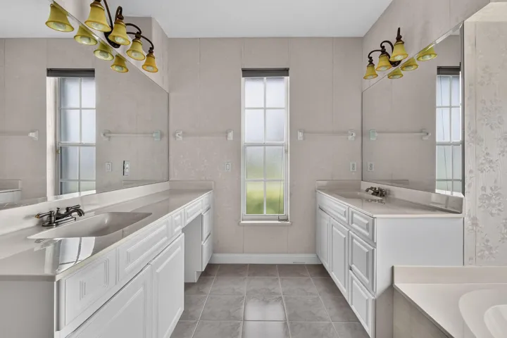 2801SEEagleDr(39)